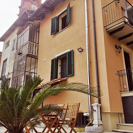 Feriehus Casetta Le Viole Costigliole d'Asti